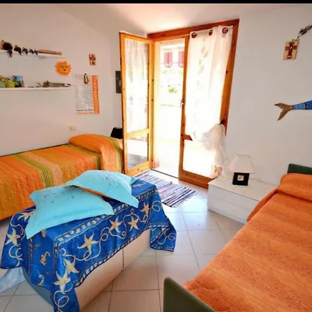 Attico Ribes Daire Porto Azzurro